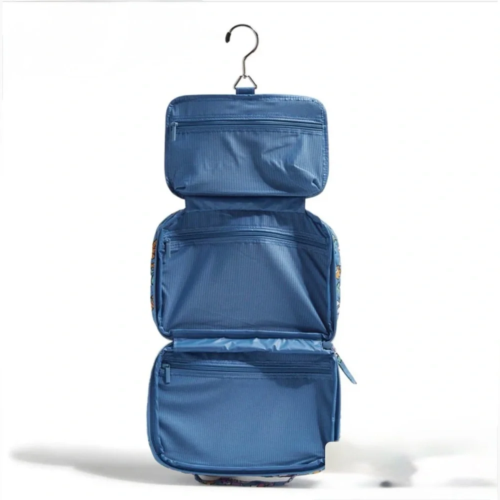 Vera Bradley Hanging Travel Organizer in Wild Prairie